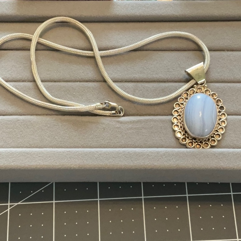 Elegant Silver Jay King Blue Lace Agate Necklace - Picture 2 of 5